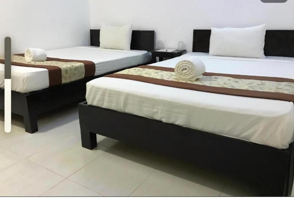 Hotel Trinco Relax Hut Trincomalee Exterior foto